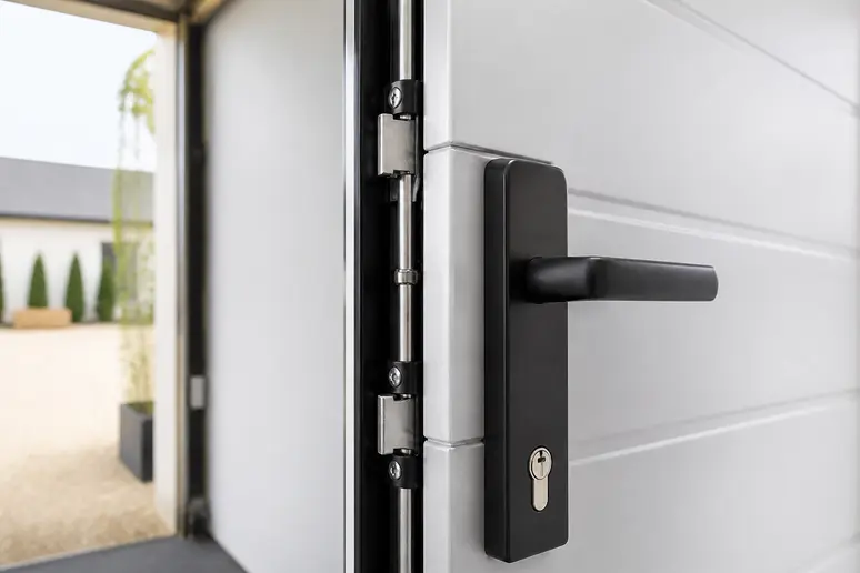 serrure securite multipoints porte service garage